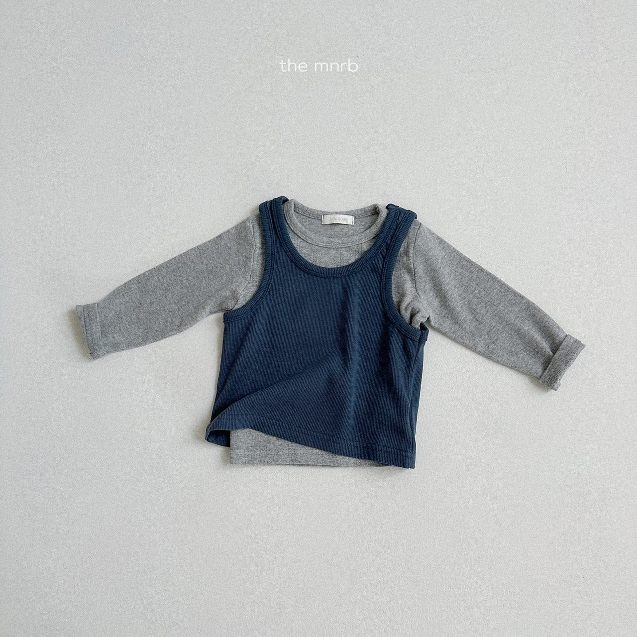 [minirobe] Eyelet round tee