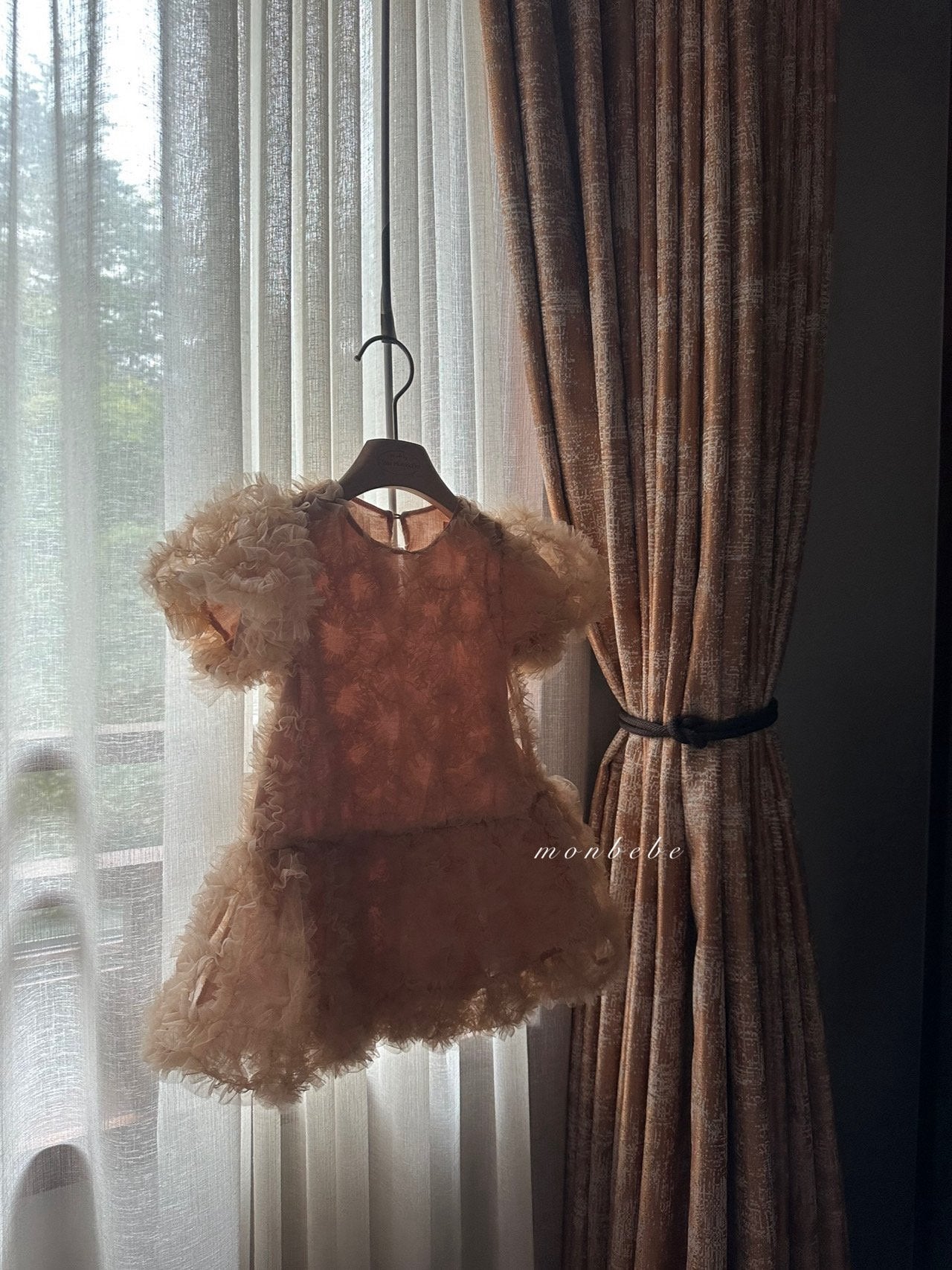 ［monbebe］Blanc shasha one-piece