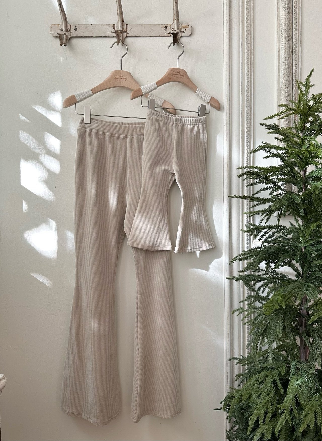 ［monbebe］Corduroy soan flare pants (adult)