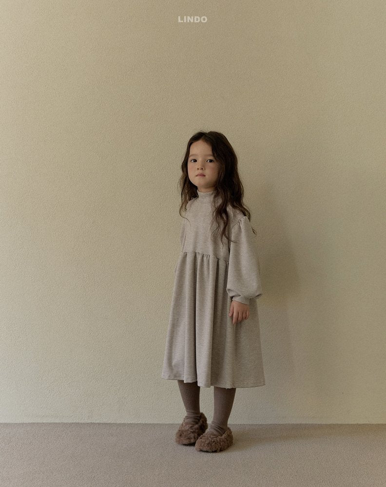 ［LINDO］Stripe turtleneck one-piece