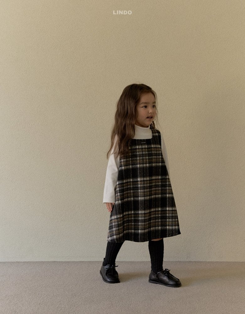 ［LINDO］Basic half neck tee