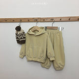 ［aou studio］Cream hoodie
