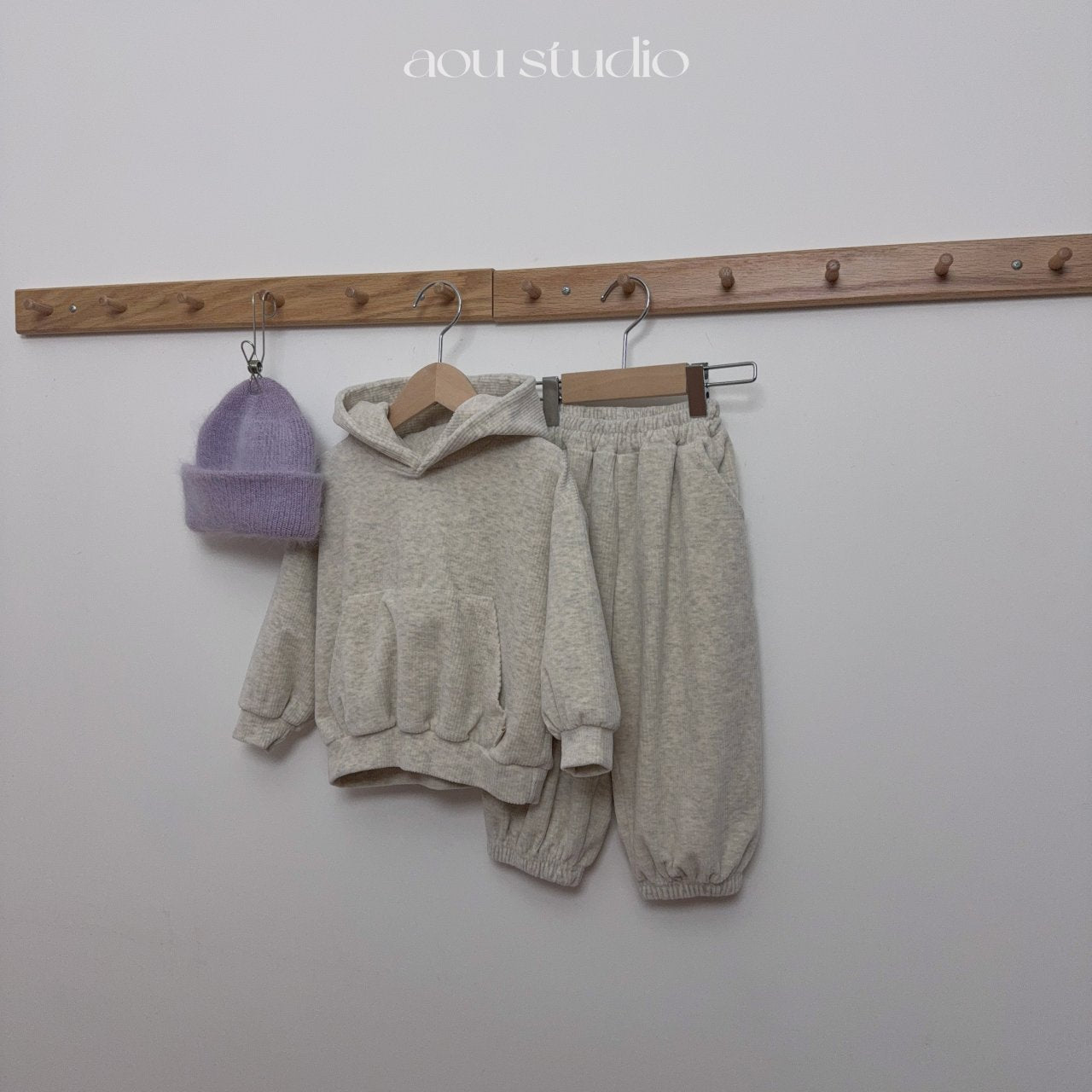 ［aou studio］Cream hoodie