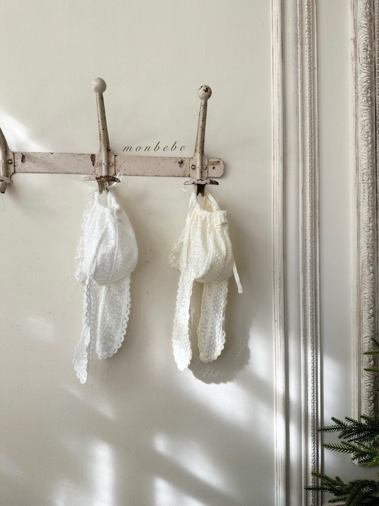 ［monbebe］Winter bunny lace bonnet