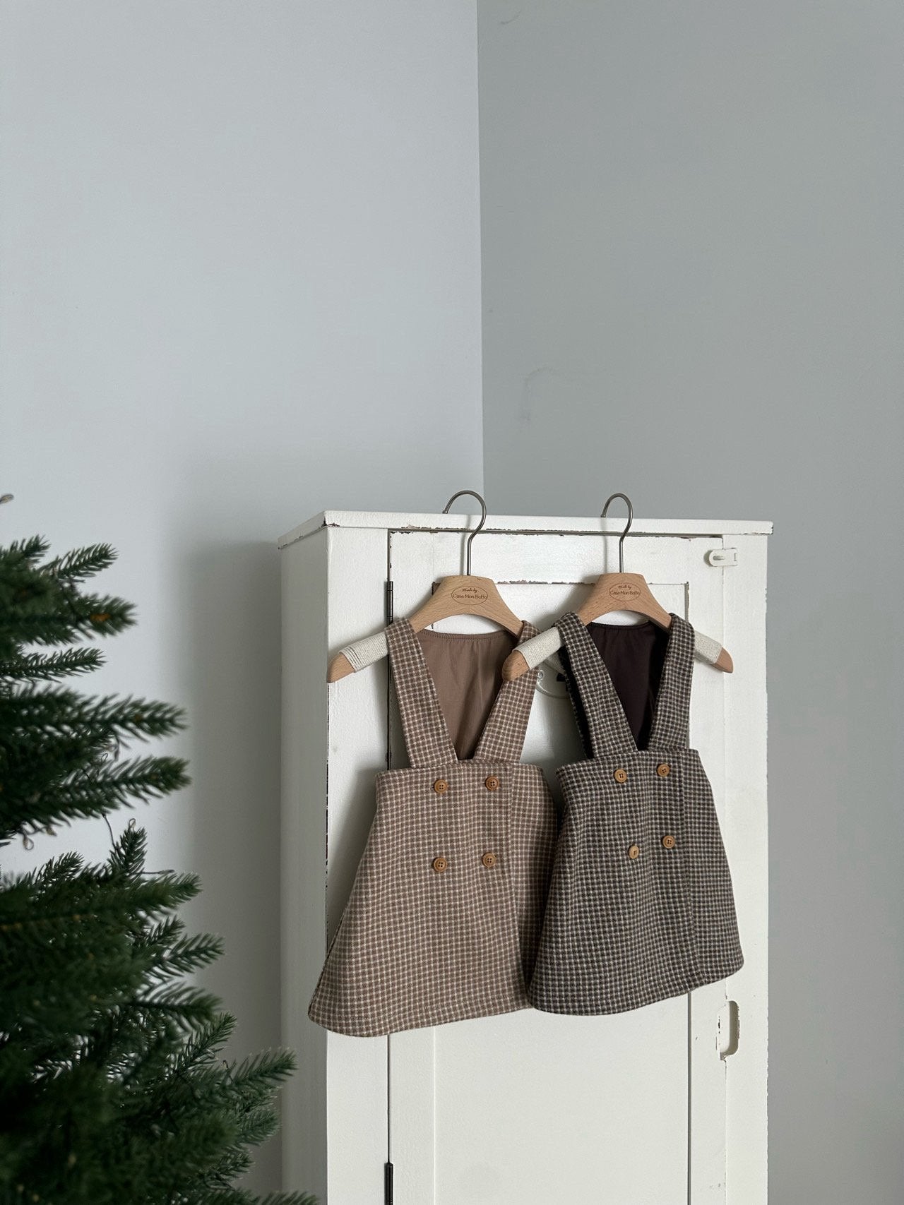 ［monbebe］Window check one-piece