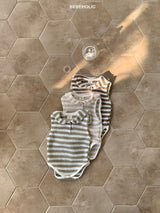 ［bebe holic］Fresh stripe collar rompers