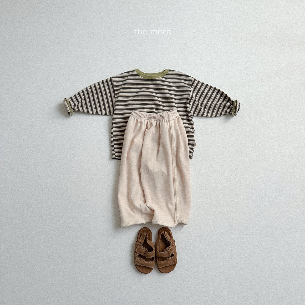 [minirobe] Olive long-sleeve tee