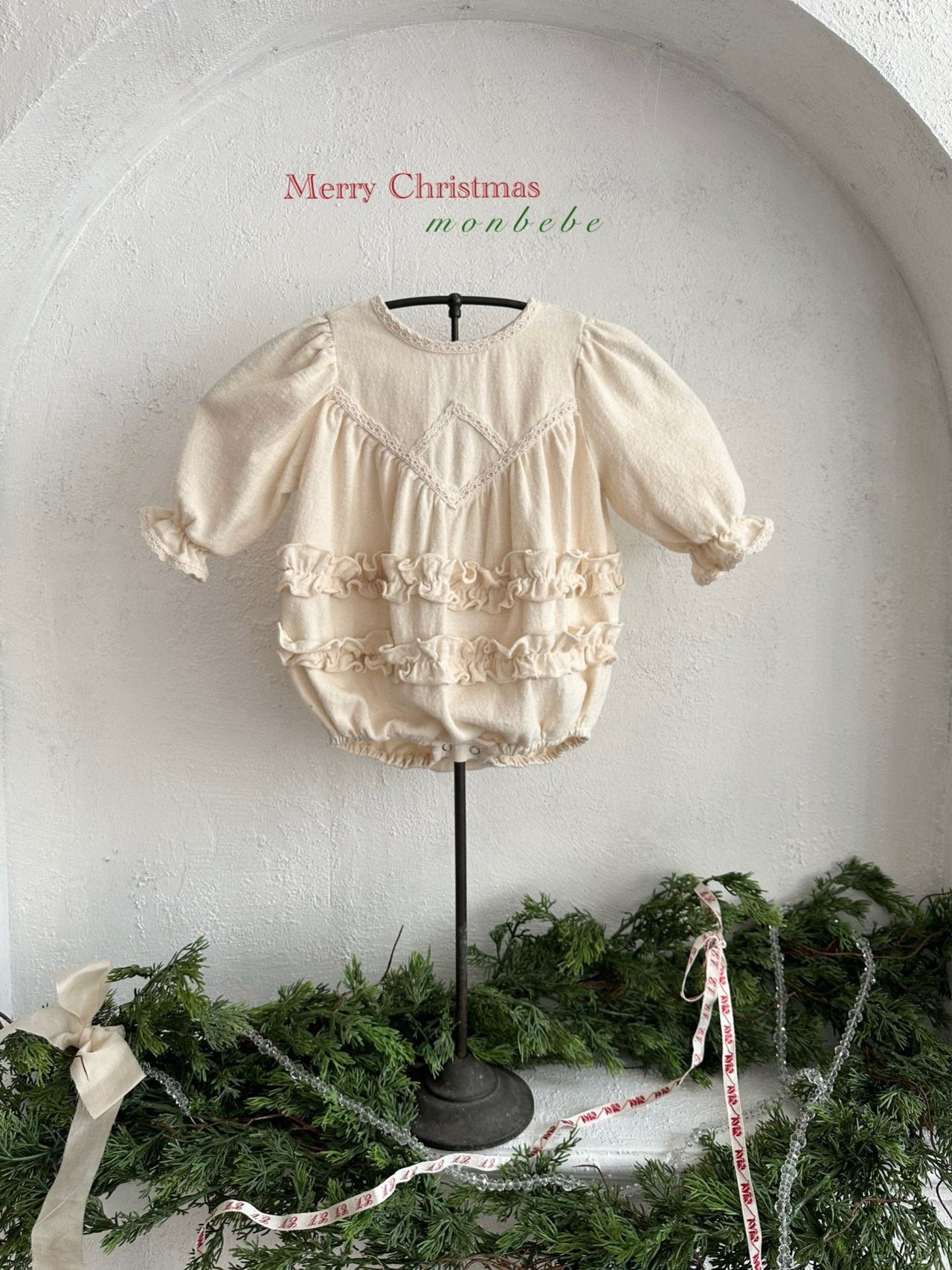 ［monbebe］Merlin frill rompers