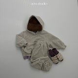 ［aou studio］Cream hoodie
