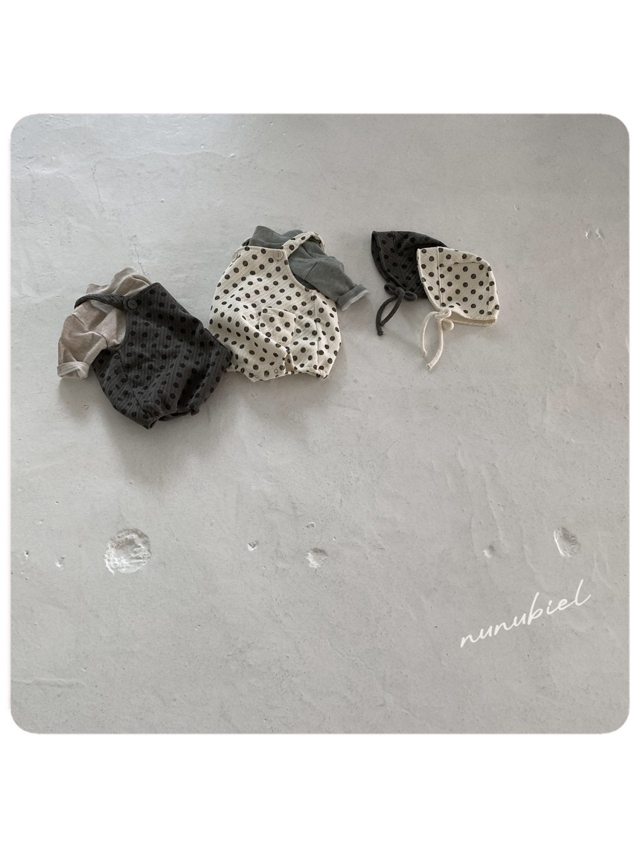 ［nunubiel］Dot rompers & bonnet