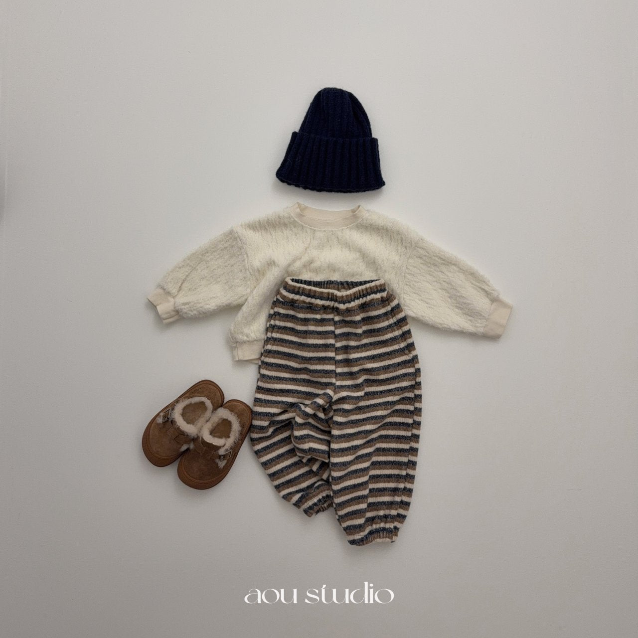 ［aou studio］Cookie stripe jogger