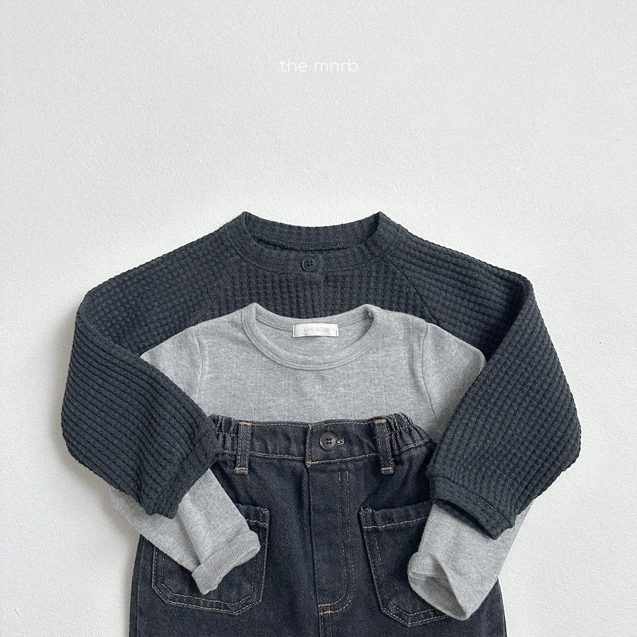 [minirobe] Eyelet round tee