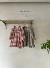［monbebe］Lala smock one-piece (kids)