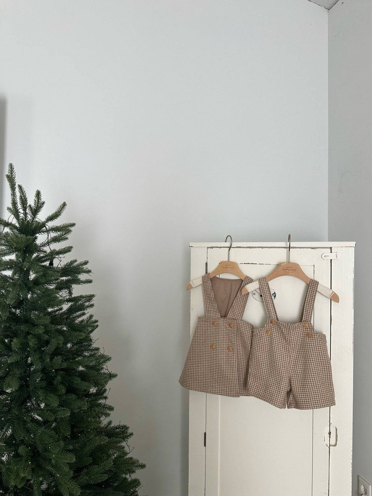 ［monbebe］Window check one-piece